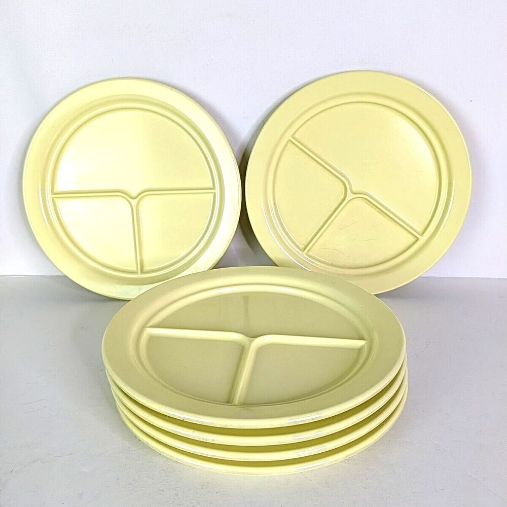 Westinghouse Hemcoware Melamine Divided 9.5in Plates Vintage Pale Yellow